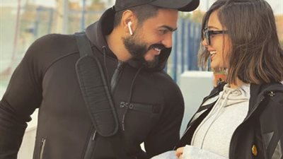 “متهورة بس بحبك”.. تامر حسني يعلن الصلح مع زوجته بسمة بوسيل (صور)