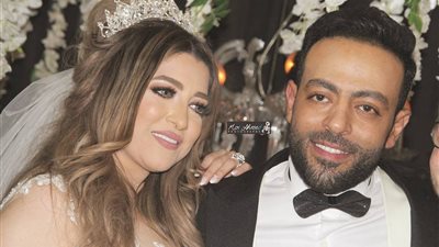 تامر عاشور يتجاهل إصرار زوجته على الطلاق: “اختاروا أغنية أغنيهالكم”