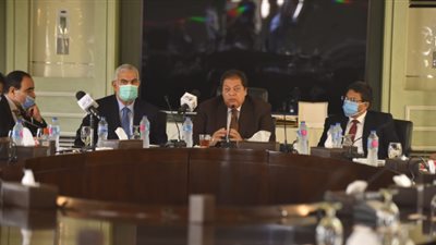 رئيس شعبة المستثمرين: مثلث الاقتصاد الذهبي يعتمد على الاستثمار والإنتاج والتصدير