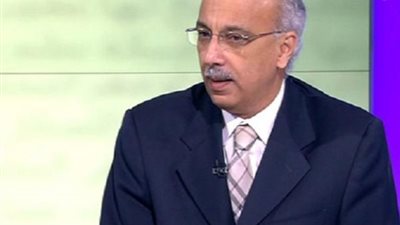 أستاذ كبد يكشف الأعراض الجديدة لفيروس كورونا (فيديو) 