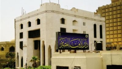 الإفتاء: مَنْ خاف على نفسه الإصابة بـ”كورونا” له ترك الجمعة في المسجد وصلاتها ظهرًا بالمنزل