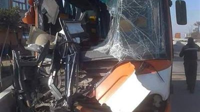 إصابة 3 أشخاص في انقلاب أتوبيس “رحلة مدرسية” على الأوتوستراد