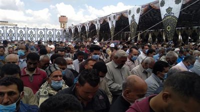 جثمان هرماس رضوان رئيس نادي بني عبيد يصل إلى مثواه الأخير (فيديو)