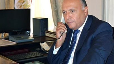 وزير الخارجية يتلقى اتصالًا هاتفيًا من نظيره البريطاني لمناقشة موضوعات تتعلق بالعلاقات الثنائية
