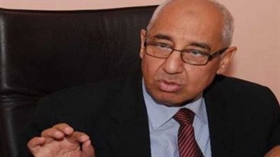 رئيس شعبة الأدوية يكشف موعد طرح لقاح كورونا بمصر