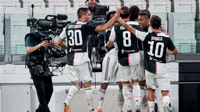 عملاق الدوري الإنجليزي يقترب من ضم نجم يوفنتوس