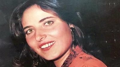 اتهمت بالانضمام للجماعة وتزوجت من ملحن يكبرها بـ20 عامًا.. حكايات في حياة نسرين