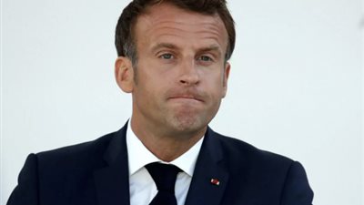 خبراء: “ماكرون” يناور سياسيًا بمواجهة الجماعات في أوروبا والميثاق لا يمنع الهجمات الإرهابية بفرنسا