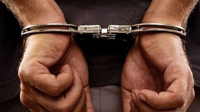 ضبط شخص بتهمة النصب على المواطنين بحجة إنهاء إجراءات مصالحة مخالفات البناء بالمنيا