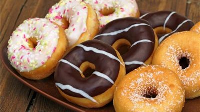 طريقة عمل الدونتس بكل سهولة في البيت