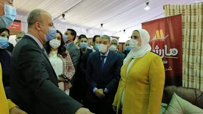 بـ42 عارضًا.. “القباج” تفتتح معرض الأثاث للأسر المنتجة بالمنيا
