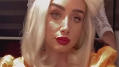 هنا الزاهد تظهر على شكل الدمية “باربي” في “حلوة الدنيا سكر” (صور)