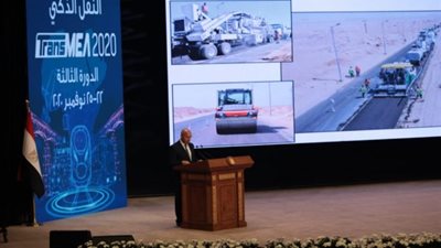 كامل الوزير يستعرض إنجازات وزارة النقل أمام الرئيس عبد الفتاح السيسي