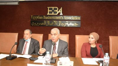 عضو “رجال الأعمال”: يجب تشجيع الشركات للقيد في بورصة النيل