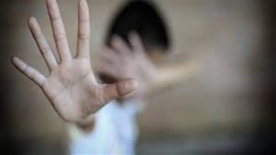 أب يبيع دماء ابنه “شهيد الشهامة” ويغير أقواله لإنقاذ قاتله.. والأم تستغيث بالنائب العام