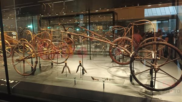 العجلات الحربية لتوت