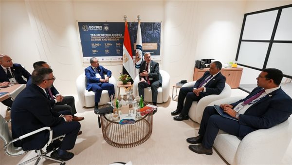 جانب من لقاءات وزير