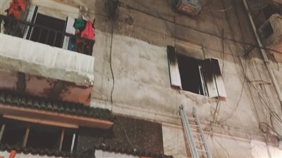 بسبب شاحن هاتف.. العناية الإلهية تنقذ أسرة من حريق بالإسكندرية| صور