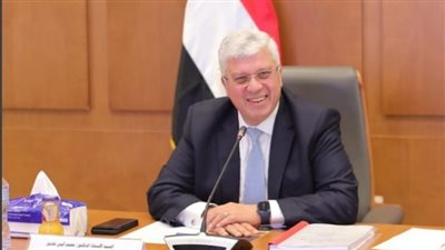 وزير التعليم العالي يصدر قرارًا باعتماد لائحة الدراسات العليا الجديدة لكلية طب الزقازيق.. وإضافة 8 دبلومات مهنية جديدة