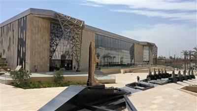 اللواء عاطف مفتاح… قائد هندسي صنع هوية المتحف المصري الكبير | صور 