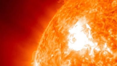 انفجار شمسي قوي يقترب من الأرض وقد يسبب عاصفة مغناطيسية