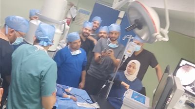 إنجاز طبي ببنها.. إنقاذ طفلة ابتلعت دبوسًا ظل عالقًا بمريئها لمدة 6 أشهر