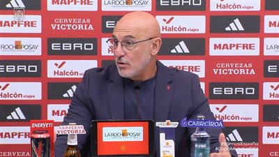 دي لا فوينتي يعلّق على ما حدث في الكلاسيكو بسبب لامين يامال وتأثيره على منتخب إسبانيا