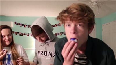  ابتلاع مسحوق الغسيل الأبرز.. تقرير يكشف عن أخطر 3 تحديات على السوشيال ميديا