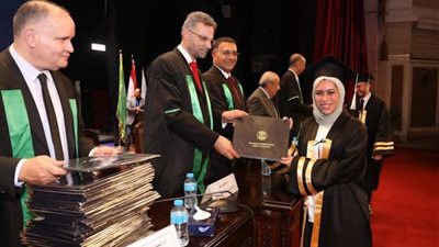 اختيار طالبة بجامعة القاهرة للمشاركة في برنامج عالمي لتطوير البرمجيات مفتوحة المصدر