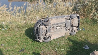 مصرع شخص وإصابة 4 آخرين في حادث تصادم سيارتين ملاكي على طريق مصر – أسوان بسوهاج