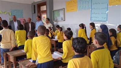 تعليم الجيزة تشدد على أهمية ترسيخ قيم الانتماء الوطني داخل المدارس ومتابعة الغياب 
