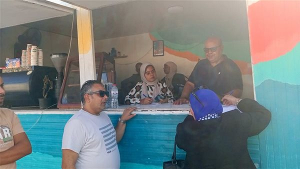 حملة علي سيارات الطعام