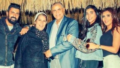 والدة محمد سامي تعلق على دخول نجلها وزوجته وابنتها الوسط: الفن طول عمره عائلات وهتحيز للي يمثل أحسن