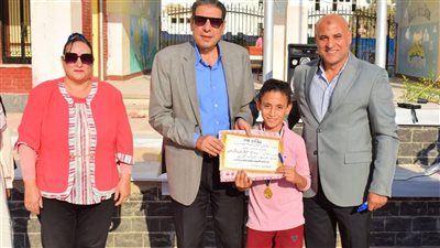 مدير تعليم جنوب سيناء يكرم حفظة القرآن الكريم بإحدى مدارس اللغات | صور 