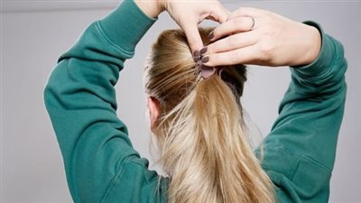 خبيرة في علم النفس العصبي المناعي تحذر: تساقط الشعر الهرموني له نمط مختلف وقد لا يكون طبيعيًا 