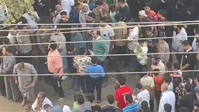 كانا عائدين من المدرسة.. الأهالي يودعون الشقيقين المتوفيين في حادث انقلاب واشتعال سيارة بالقناطر الخيرية
