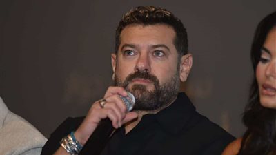 عمرو يوسف: السلم والثعبان 2 واخد تصنيف عمري من الرقابة.. والفيلم مفيهوش حاجة خارجة 