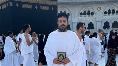 عملت له عُمرة.. الصديق المقرب لـ إسماعيل الليثي يكشف عن تفاصيل اللحظات الأخيرة قبل رحيله: تايه ومبياكلش