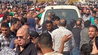 وصول جثمان المطرب إسماعيل الليثي إلى مسجد ناصر لأداء صلاة الجنازة