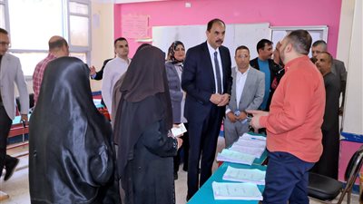 لليوم الثاني على التوالي.. محافظ سوهاج يتفقد عددا من لجان انتخابات النواب 