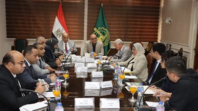 محافظ القليوبية يبحث آليات تنفيذ مشروع تحويل النفايات إلى طاقة كهربائية