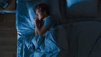 تزيد خطر الإصابة بالسمنة.. تأثير النوم لساعات قليلة على صحة الجسم