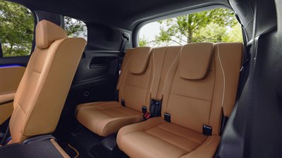 الصور الأولى لسيارة مرسيدس GLB الجديدة قبل إطلاقها في ديسمبر