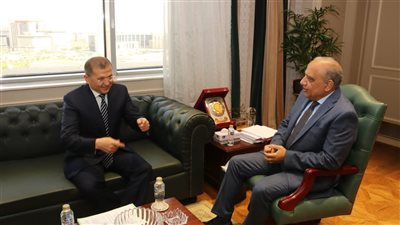 وزير الكهرباء: فرص واعدة لتوطين الصناعة وإقامة محطات الطاقة الشمسية وطاقة الرياح