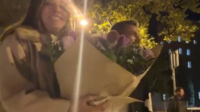 مفاجئ وعفوي.. القصة الكاملة لظهور ميسي في فيديو رومانسي في إسبانيا |فيديو