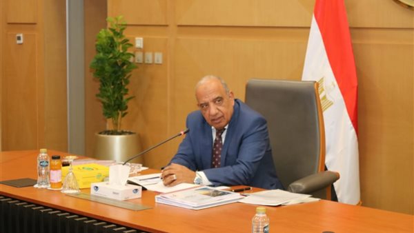 الدكتور محمود عصمت