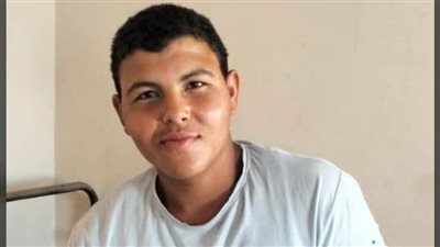 صاحبه خلص عليه.. كشف لغز العثور على جثة شاب ملقاة على الطريق بالبحيرة 