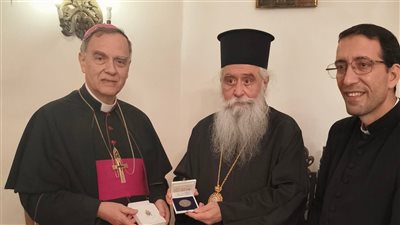  سفير الفاتيكان يزور دير سانت كاترين التاريخي ويلتقي رئيس الأساقفة.. صور