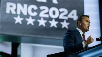 اتهمت الحكومة بفبركة الأدلة.. مذيعة أمريكية تُفجّر مفاجأة مدوية: تايلر روبنسون بريء من قتل تشارلي كيرك 