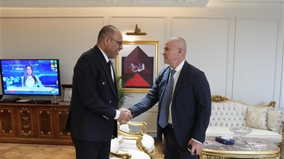 وزير العمل يستقبل السفير الإيطالي لبحث سبل تعزيز التعاون بملفات العمل وتنقل الأيدي العاملة